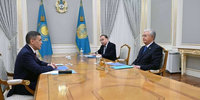Қасым-Жомарт Тоқаев ШЫҰ Бас хатшысы Нұрлан Ермекбаевты қабылдады