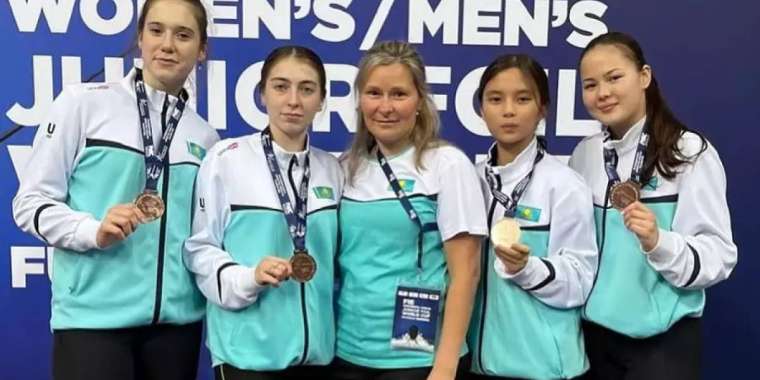 Қазақстан құрамасы семсерлесуден Әлем кубогында қола медаль жеңіп алды