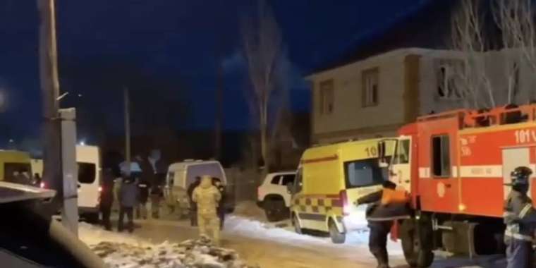 Шұғыл: Ақтөбеде белгісіз біреулер адамдарды кепілдікте ұстап отыр