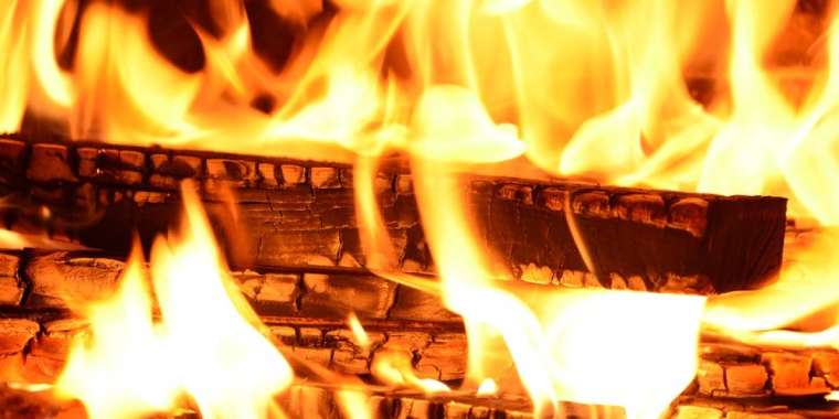 Қарағандыда тұрғын үйде өрт шығып, екі бала көз жұмды