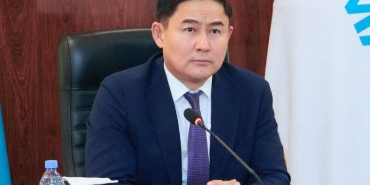 Азамат Есқараев Әділет министрі қызметінен босатылды