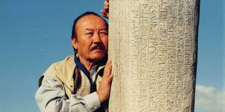 Ақберен Елгезек: Мағауин елден талақ үшін емес, қазақ үшін кетті...