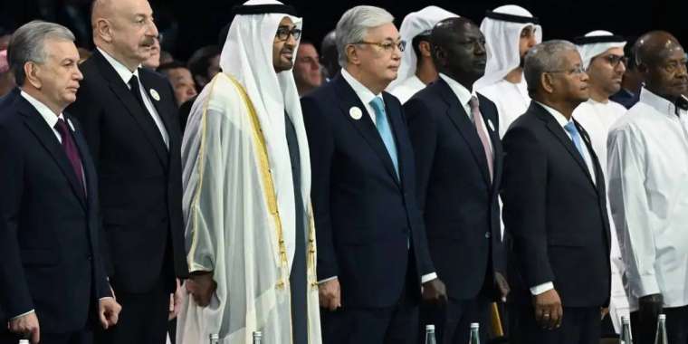 Тоқаев «Абу Дабидің орнықты даму апталығының» ашылу салтанатына барды