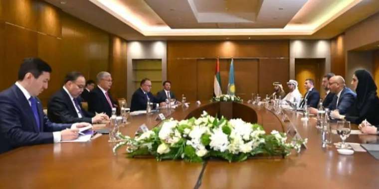 Тоқаев жасанды интеллект саласындағы сарапшылармен кездесті