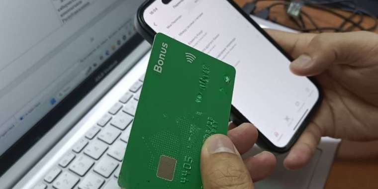 Мобильді аударымдардың шекті мөлшері 1 млн болуы керек – депутат