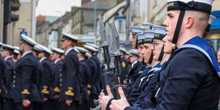 Англия өз курсанттарын Украинаға жібереді