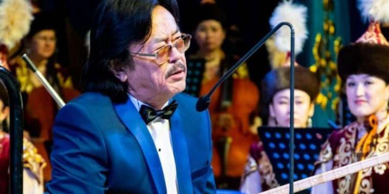 Күйші Секен Тұрысбектің домбырасын ұрлаған кім?