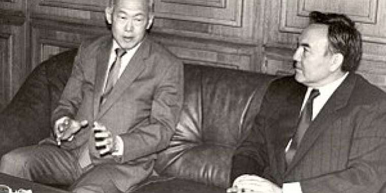 Ли Куан Ю әлемі