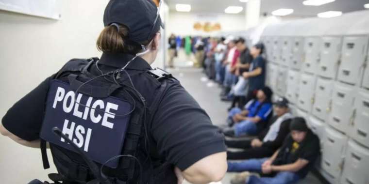 АҚШ-тағы Қазақстан азаматтарына қатаң ескерту жасалды