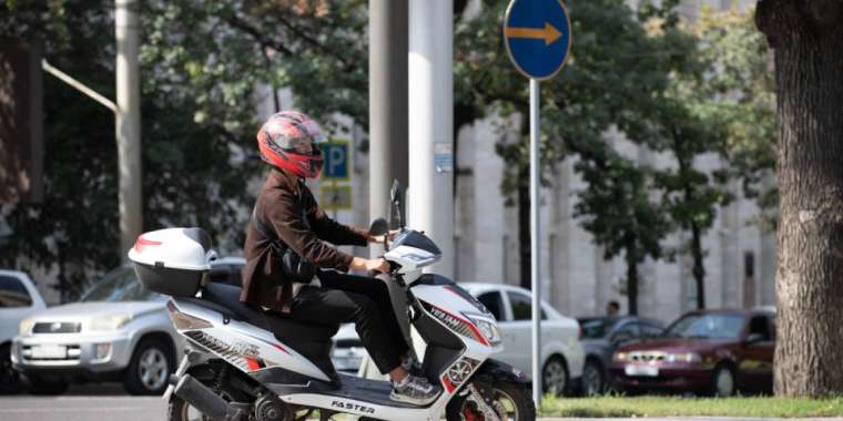 Алматыда көлік құралы ретінде тіркелген мопедтер саны 60-қа жетті