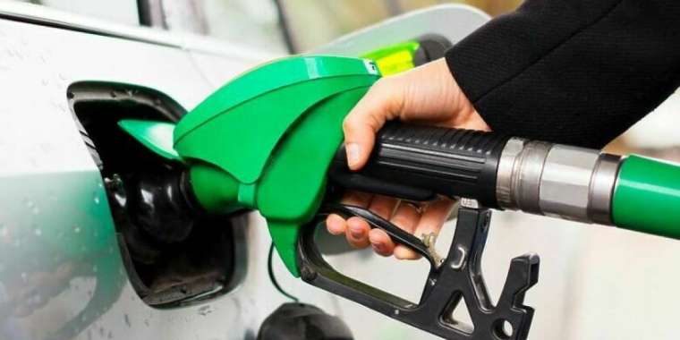 Энергетика министрі жанар-жағармай бағасының қашан көтерілетінін айтты