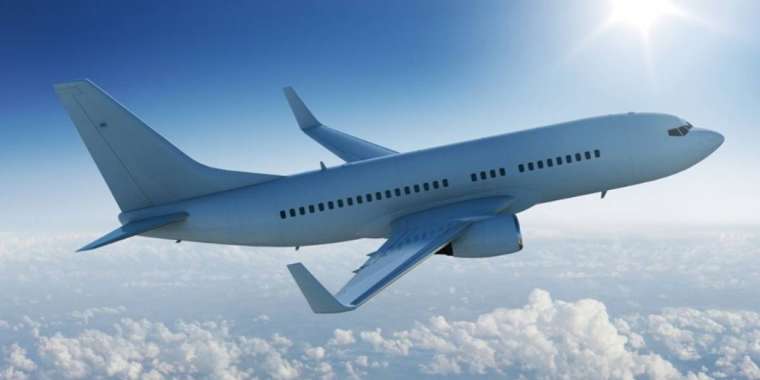 Төрт сағат арпалысқан. Жетісулық дәрігер ұшақта науқасты ажалдан арашалады