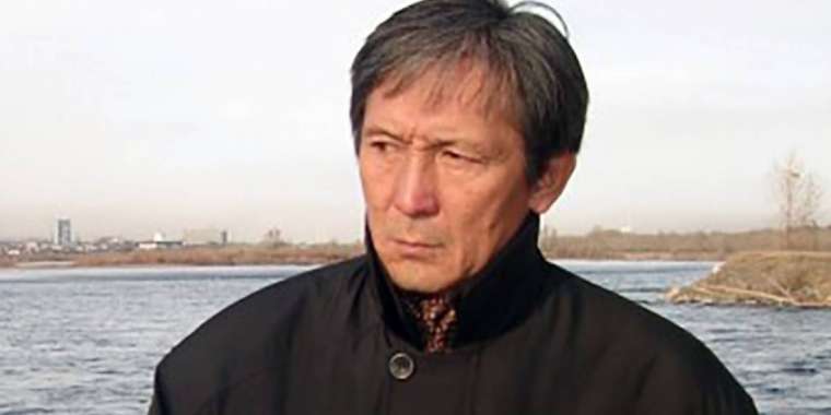 Ақын Тыныштықбек Әбдікәкім өлеңдері