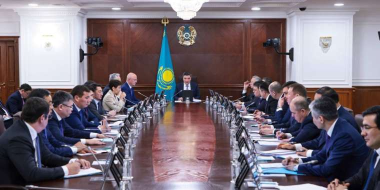 «Көпке созбайық». Бектенов үкіметі президент тапсырмасын орындауға белсене кірісті