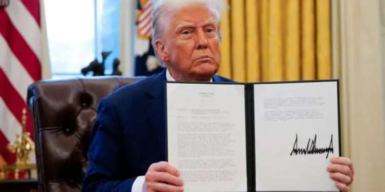 Трамп Ресей және Украинамен келіссөзді талқылаудың «жақсы» жүріп жатқанын айтты