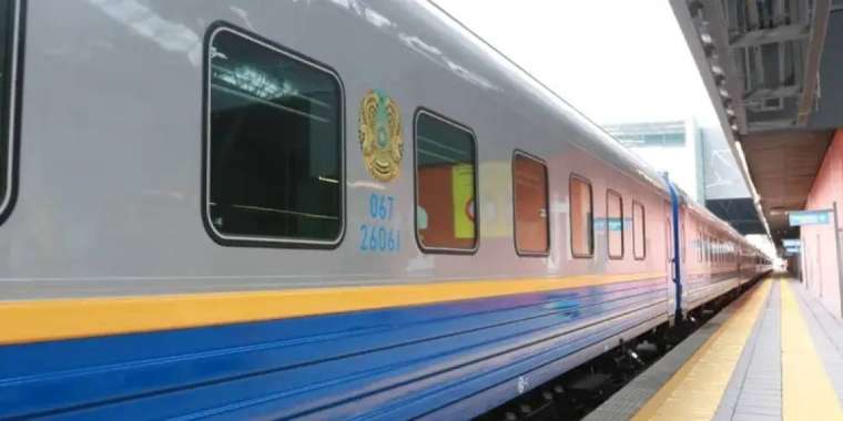 Бензин мен газ қымбаттады: Әуе және теміржол билеттері қалай өзгереді?