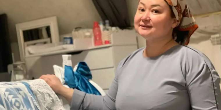 "Әжесінің әуресі". Роза Әлқожа немересін қырқынан шығарды