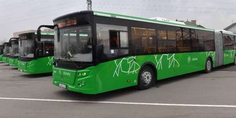 Алматыда жолаушылар автобусын ұрлап кеткен
