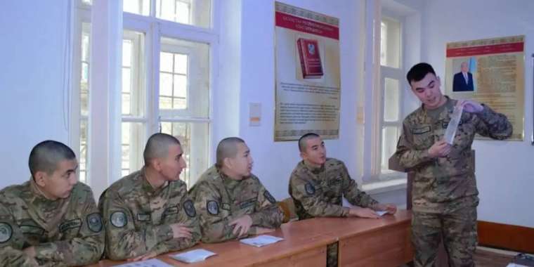 Қазақстан әскері қашан толық қазақша сөйлейді?