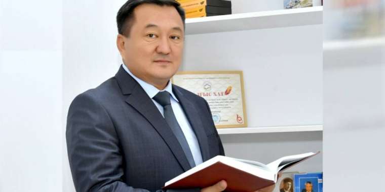 Нұржан Қуантайұлы ЕҰУ Журналистика факультетінің деканы болып сайланды