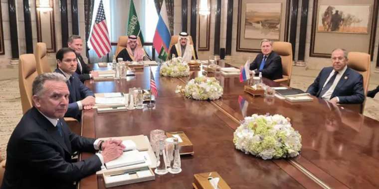 АҚШ-РЕСЕЙ КЕЗДЕСУІ: САУДИЯДА НЕ АЙТЫЛДЫ?