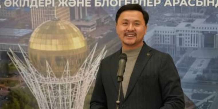 Өзге тұрмақ, өз туысыңның үйіне бара алмайсың – Досымжан Таңатаров