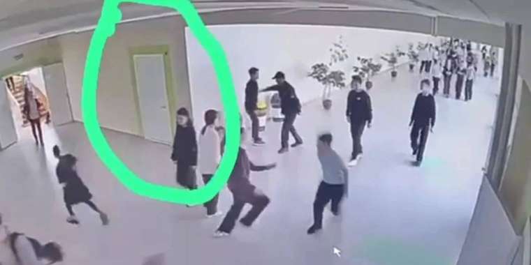 Павлодарда мектеп күзетшісі мас күйінде оқушыны ұрған