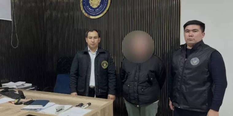 Алматы облысында алаяқ қайтыс болған баланың еміне ақша жинаған