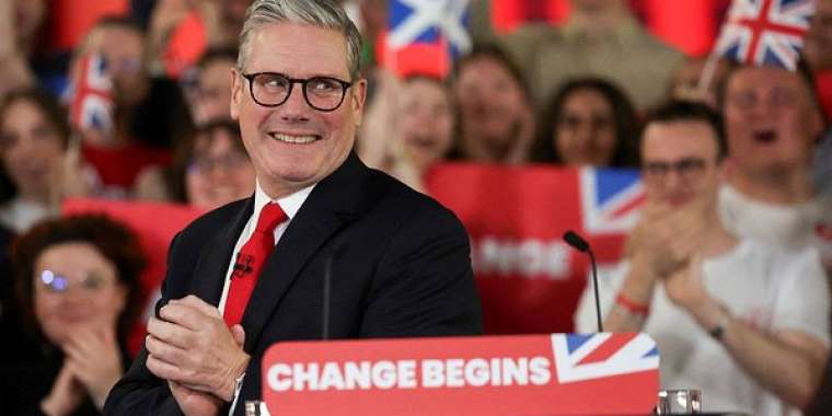 Стармер: Біз Украинаға қорған болуымыз керек