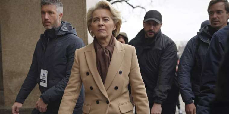 Еурокомиссия төрағасы: Украинаға 3,5 млрд еуро көмек береміз