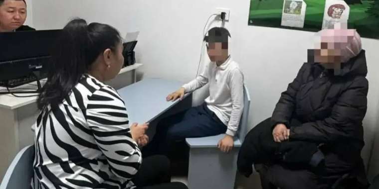 Семейде соққыға жығылған оқушыға психологтар көмек көрсетіп жатыр