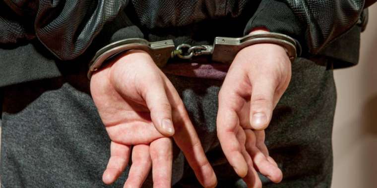 Бюджетке миллиардтаған теңге залал келтірген шенеуніктер ұсталды