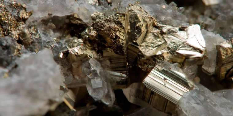 «Қазақмыстың» сирек металдарды сыртқа шығарып жатқаны рас па?