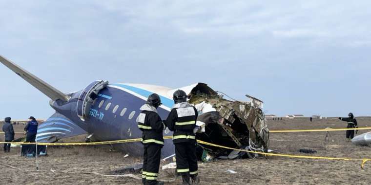 Ақтаудағы ұшақ апаты: тергеу қорытындысы қашан шығатыны белгілі болды