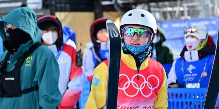 «Жамбасым шығып кетті»: Танымал спортшы қыз мансабын аяқтады