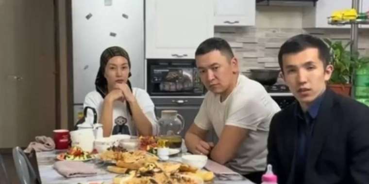 "Қазақ халқына алғыс". Марқұм Шерзат Болаттың әпкесі баспаналы болды