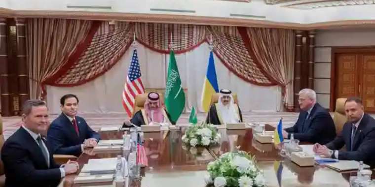 Украина мен АҚШ арасындағы келіссөздердің бірінші кезеңі өтті