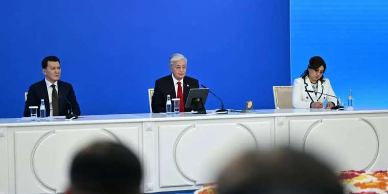 Президент: фильмді кинотеатрға шығармас бұрын сүзгіден өткізу керек