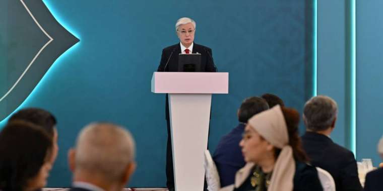 78 жаста қайдағы "Болашақ"?: Тоқаев оқу бағдарламасын сынға алды