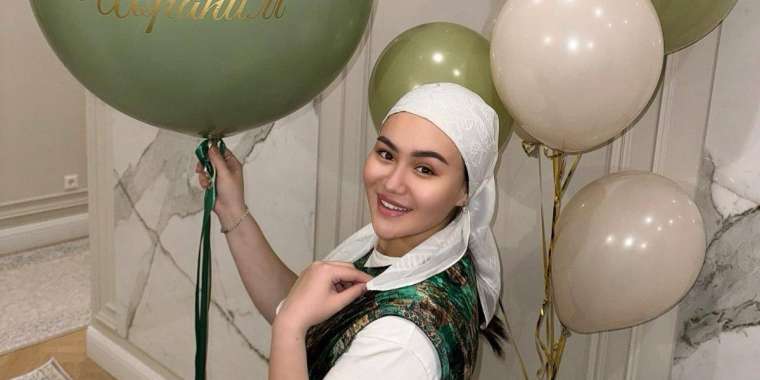 Төреғали Төреәлінің қарындасы үйінен үлкен көлемде ақша ұрланғанын айтты