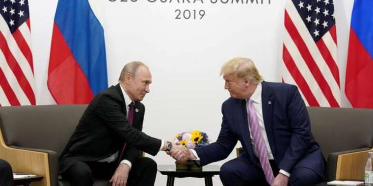 Путин мен Трамптың телефон арқылы байланысы басталды