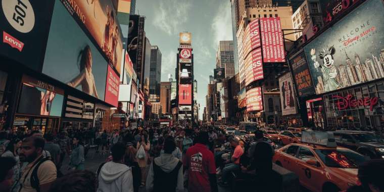 АҚШ 500 мың мигрантты елден шығарғалы жатыр