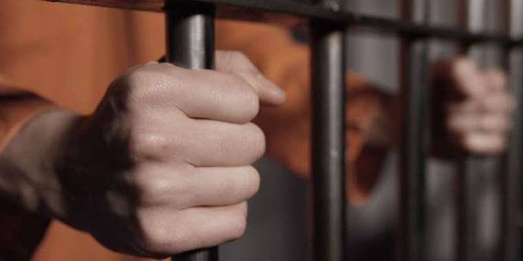 Германияда  үш жасөспірім лаңкестікке қатысты түрмеге қамалды