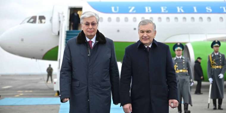 Алматыға Шавкат Мирзиёев келді