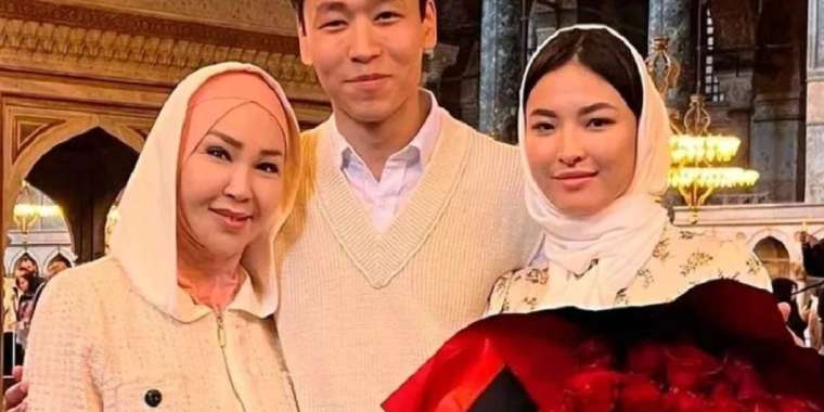 «Жоғал, құрып кет, иттің баласы»: Айнұр Тұрсынбаева баланы қалай тәрбиелеу керегін түсіндірді