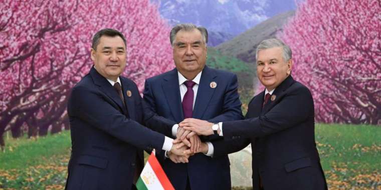 Тәжікстан, Қырғызстан және Өзбекстан шекараға қатысты келісімге қол қойды