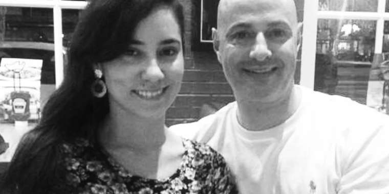 Bloomberg басшысы, оның әйелі мен қызы өлі табылды