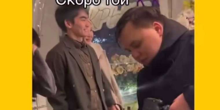 Сәкен Майғазиевтің ұлы сүйіктісімен көзге түсті