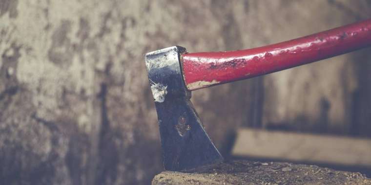 "Таразда балға ұстаған маньяк кезіп жүр". ІІМ пікір білдірді