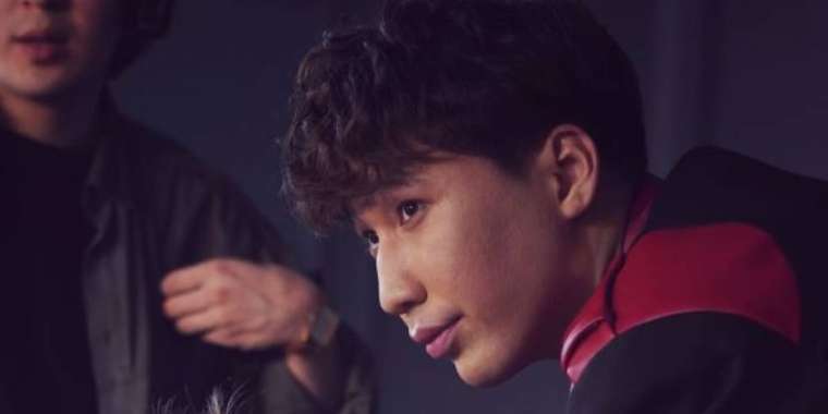 Ақтаудағы концертте ән айтқан Kalifarniya сынға қалды